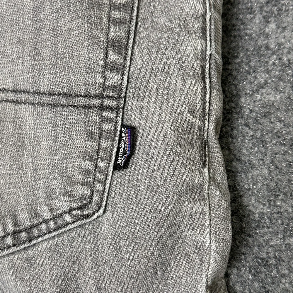 Patagonia Straight‎ Leg Jeans Mens 34x27 Button Fly Gray Organic Cotton Denim